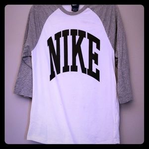 Men's Nike baseball shirt